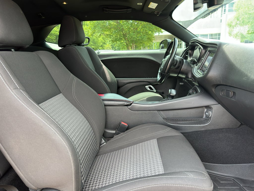 2020 Dodge Challenger SXT