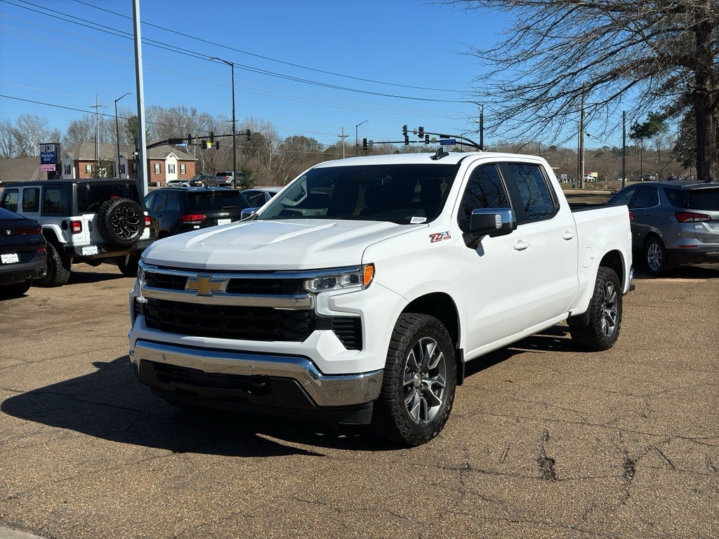 2024 Chevrolet Silverado 1500 LT