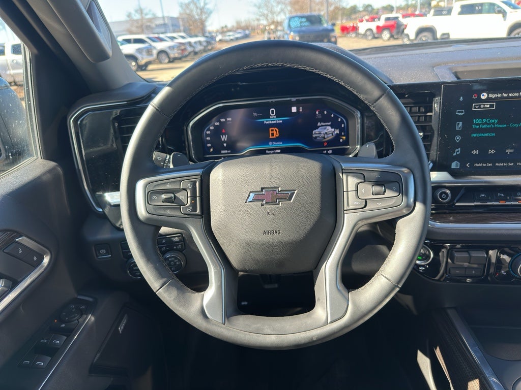 2025 Chevrolet Silverado 1500 RST