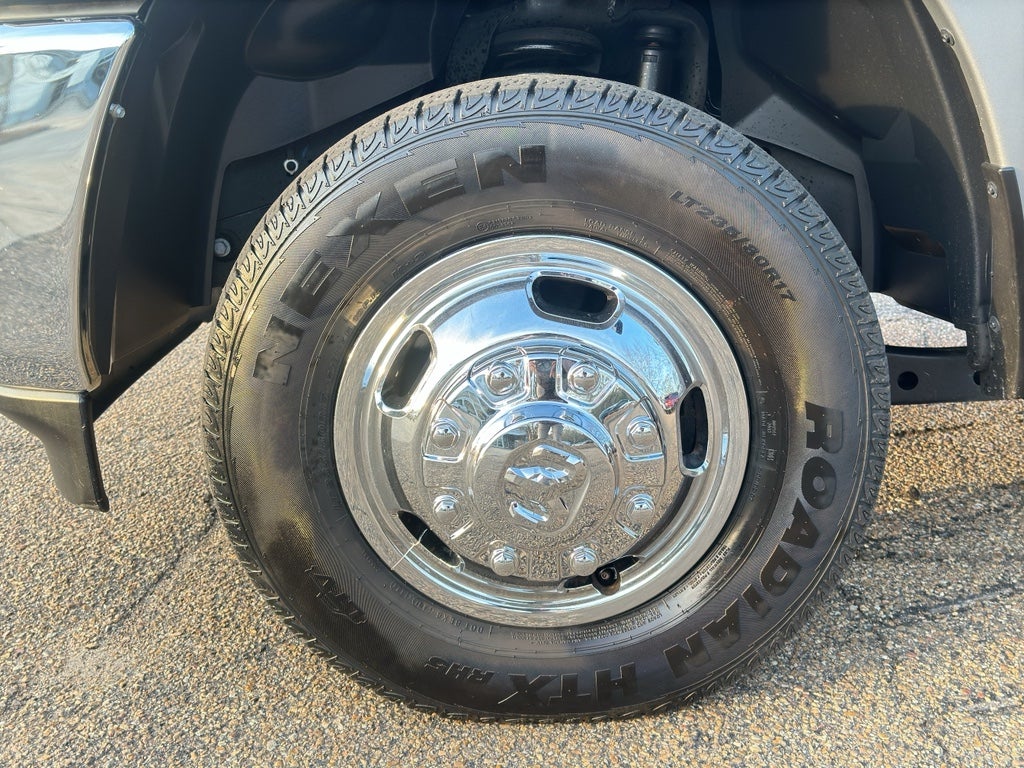2024 RAM 3500 Tradesman Crew Cab 4x4 8' Box