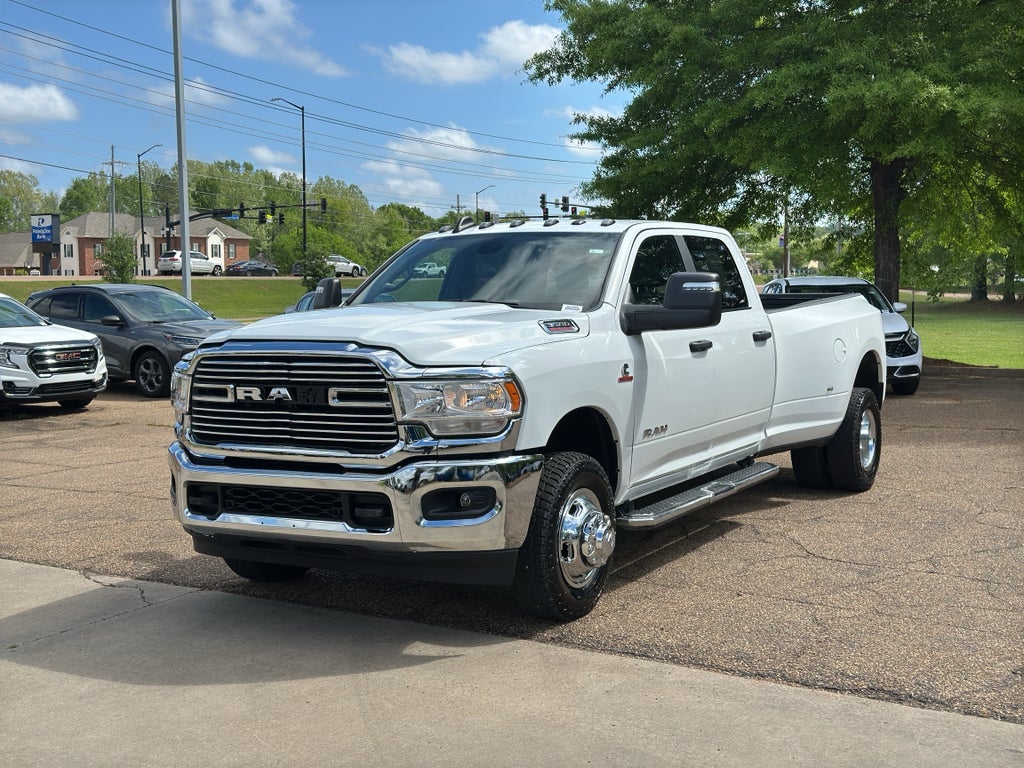 2024 RAM 3500 Big Horn Crew Cab 4x4 8' Box