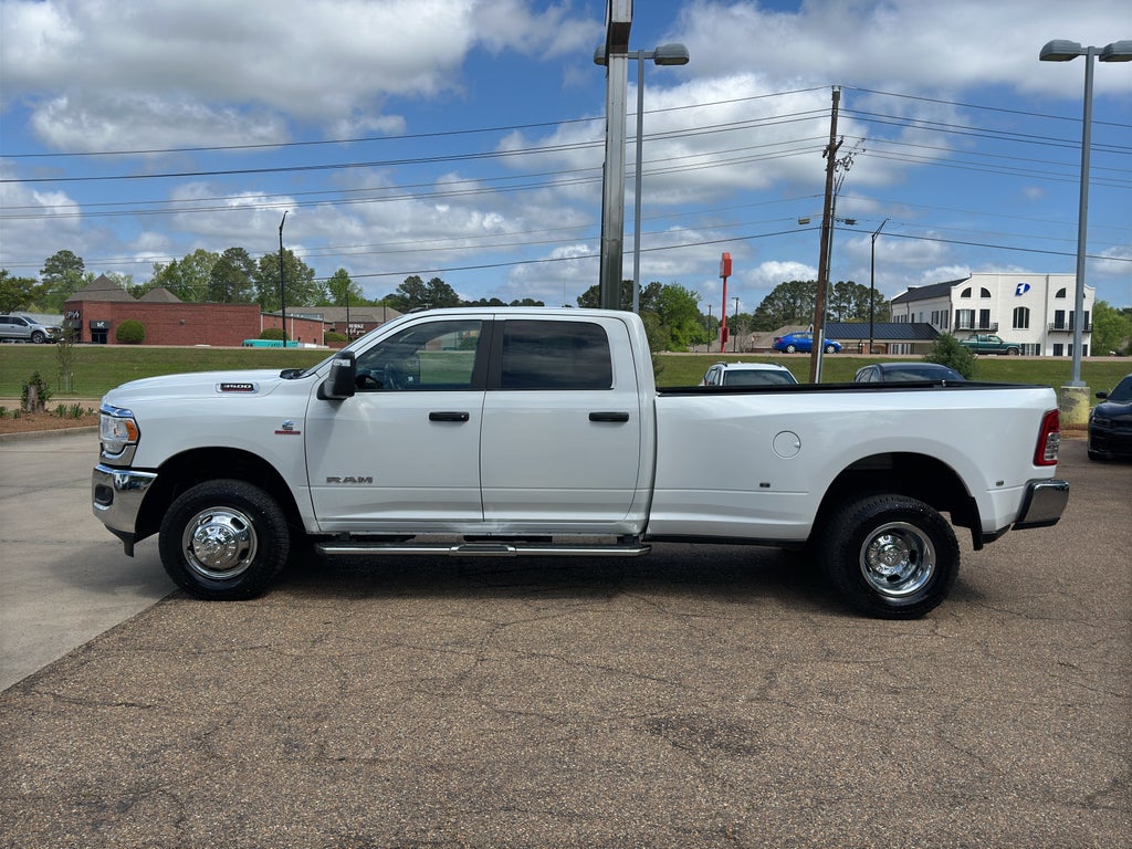 2024 RAM 3500 Big Horn Crew Cab 4x4 8' Box