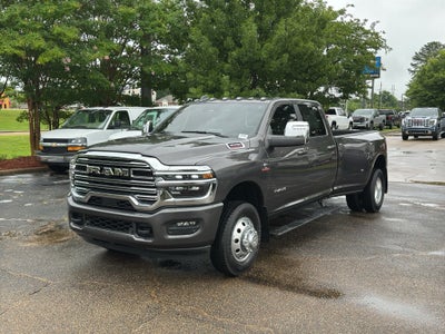 2026 RAM 3500 Laramie Crew Cab 4x4 8' Box