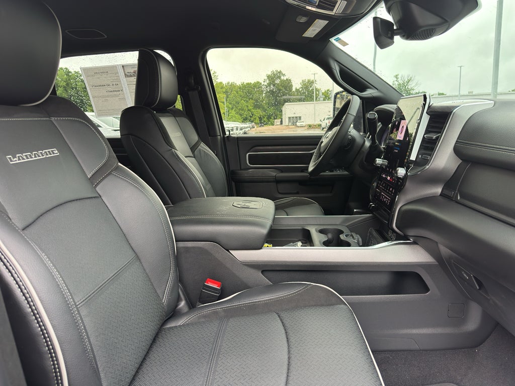2026 RAM 3500 Laramie Crew Cab 4x4 8' Box