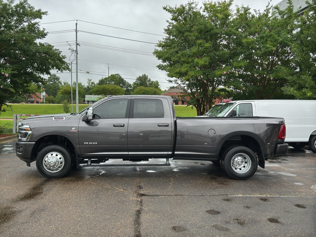 2026 RAM 3500 Laramie Crew Cab 4x4 8' Box