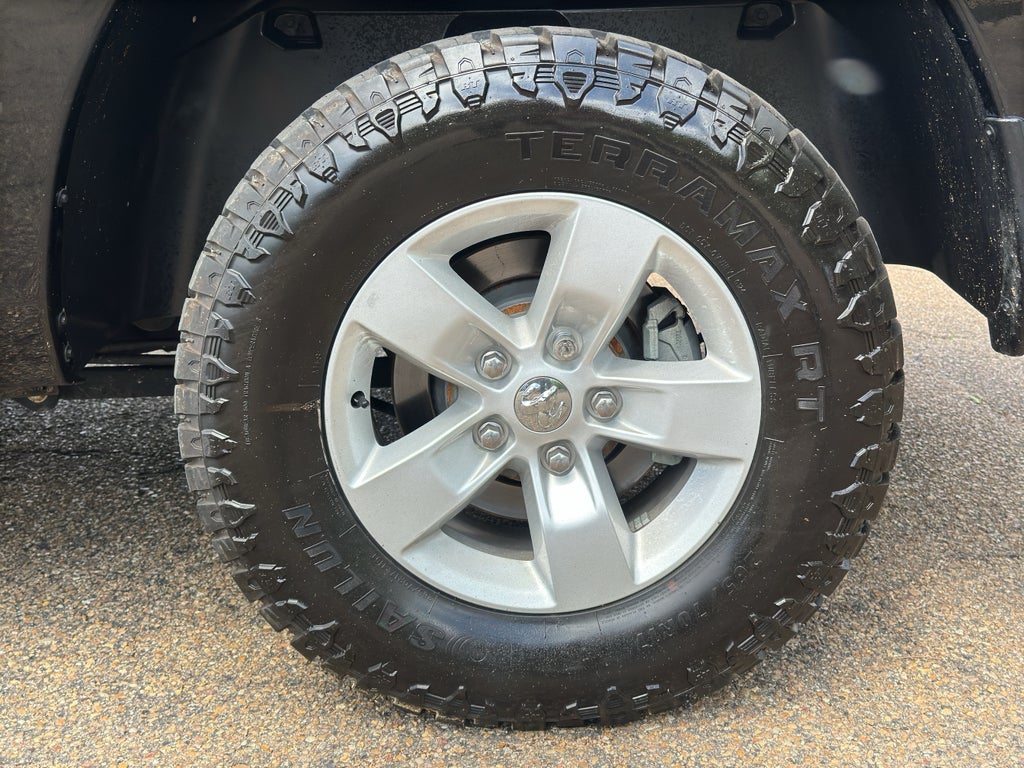 2019 RAM 1500 Classic Tradesman Crew Cab 4x2 5'7" Box