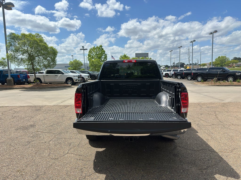 2019 RAM 1500 Classic Tradesman Crew Cab 4x2 5'7" Box