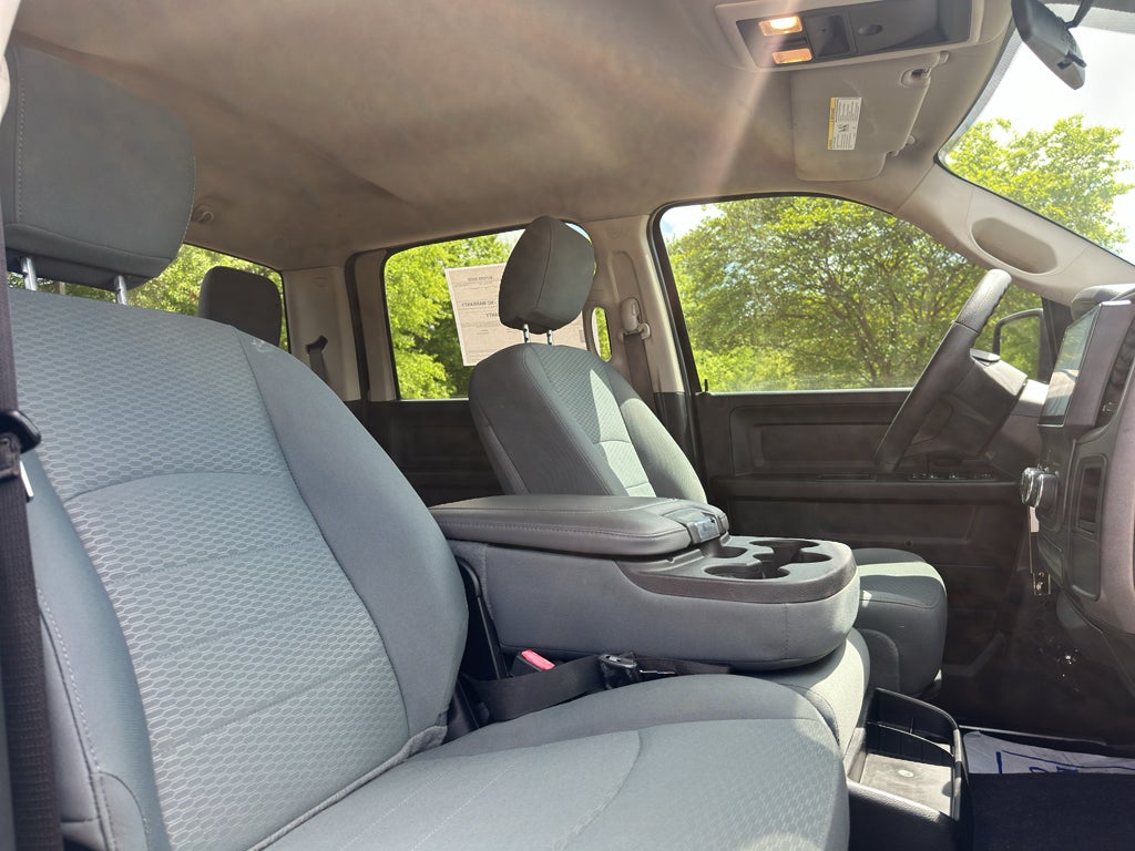 2019 RAM 1500 Classic Tradesman Crew Cab 4x2 5'7" Box