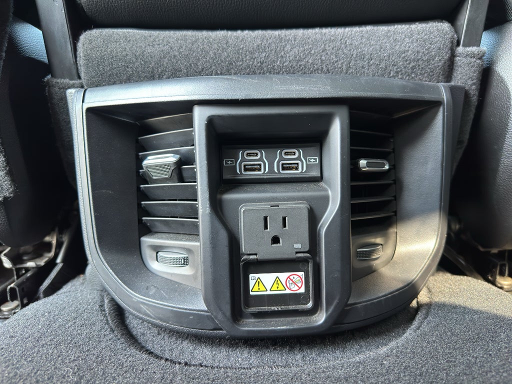2024 RAM 2500 Laramie Crew Cab 4x4 6'4" Box