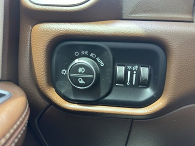 2021 RAM 2500 Laramie Crew Cab 4x4 6'4" Box
