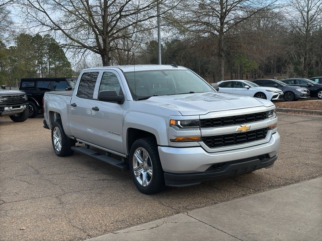 2018 Chevrolet Silverado 1500 Custom