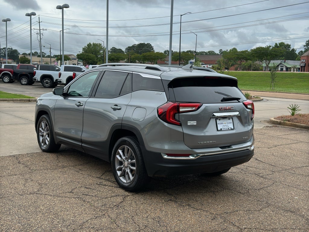 2024 GMC Terrain SLT