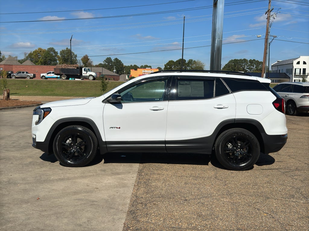 2022 GMC Terrain AT4