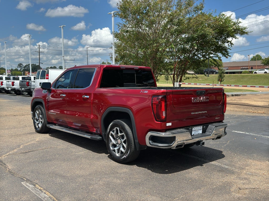 2024 GMC Sierra 1500 SLT