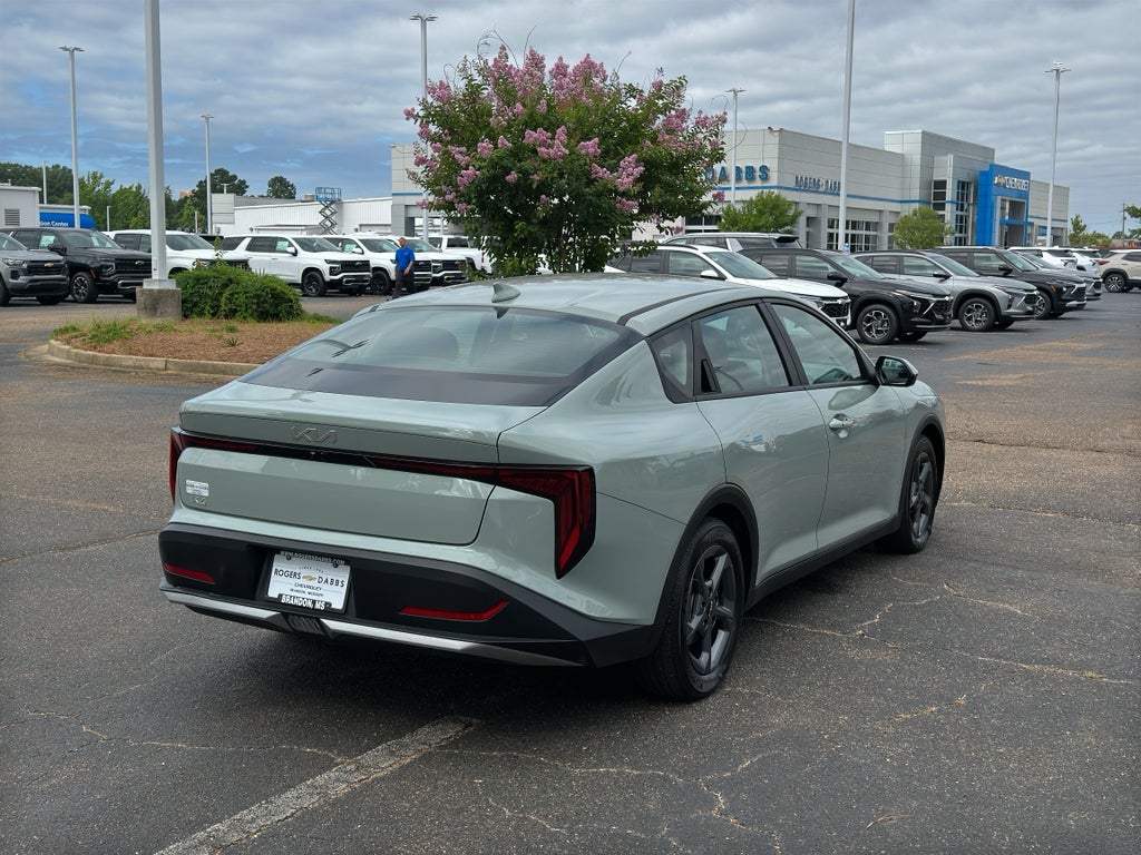 2025 Kia K4 LXS