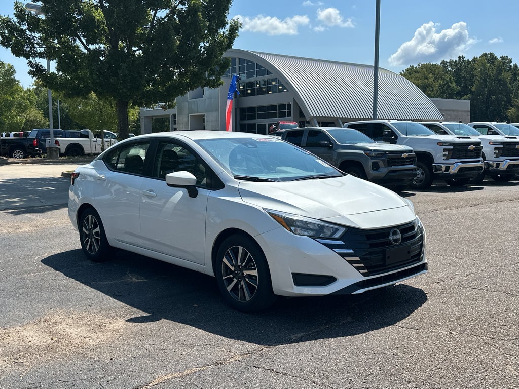 2025 Nissan Versa SV