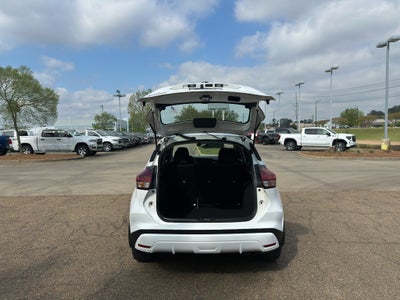 2023 Nissan Kicks S Xtronic CVT
