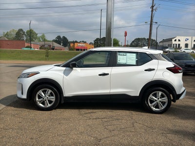 2023 Nissan Kicks S Xtronic CVT