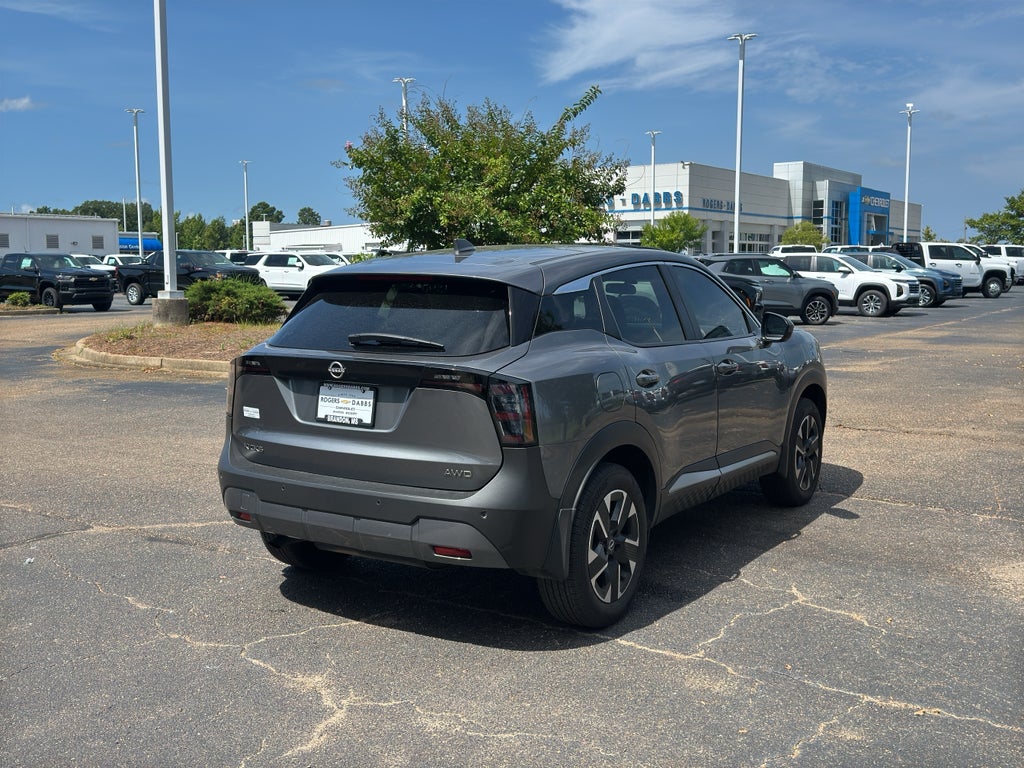 2025 Nissan Kicks SV