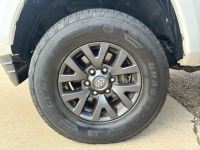 2020 Toyota Tacoma SR5 V6