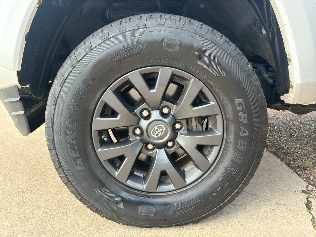 2020 Toyota Tacoma SR5 V6
