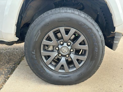 2020 Toyota Tacoma SR5 V6