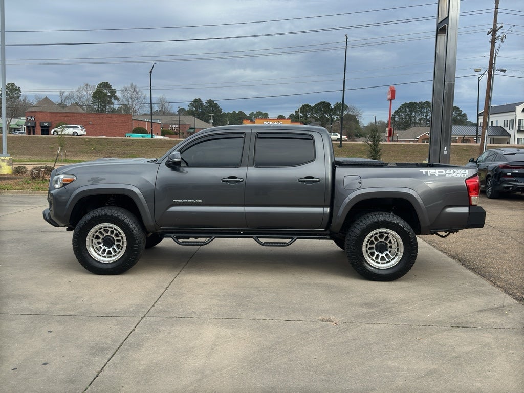 2016 Toyota Tacoma TRD Sport