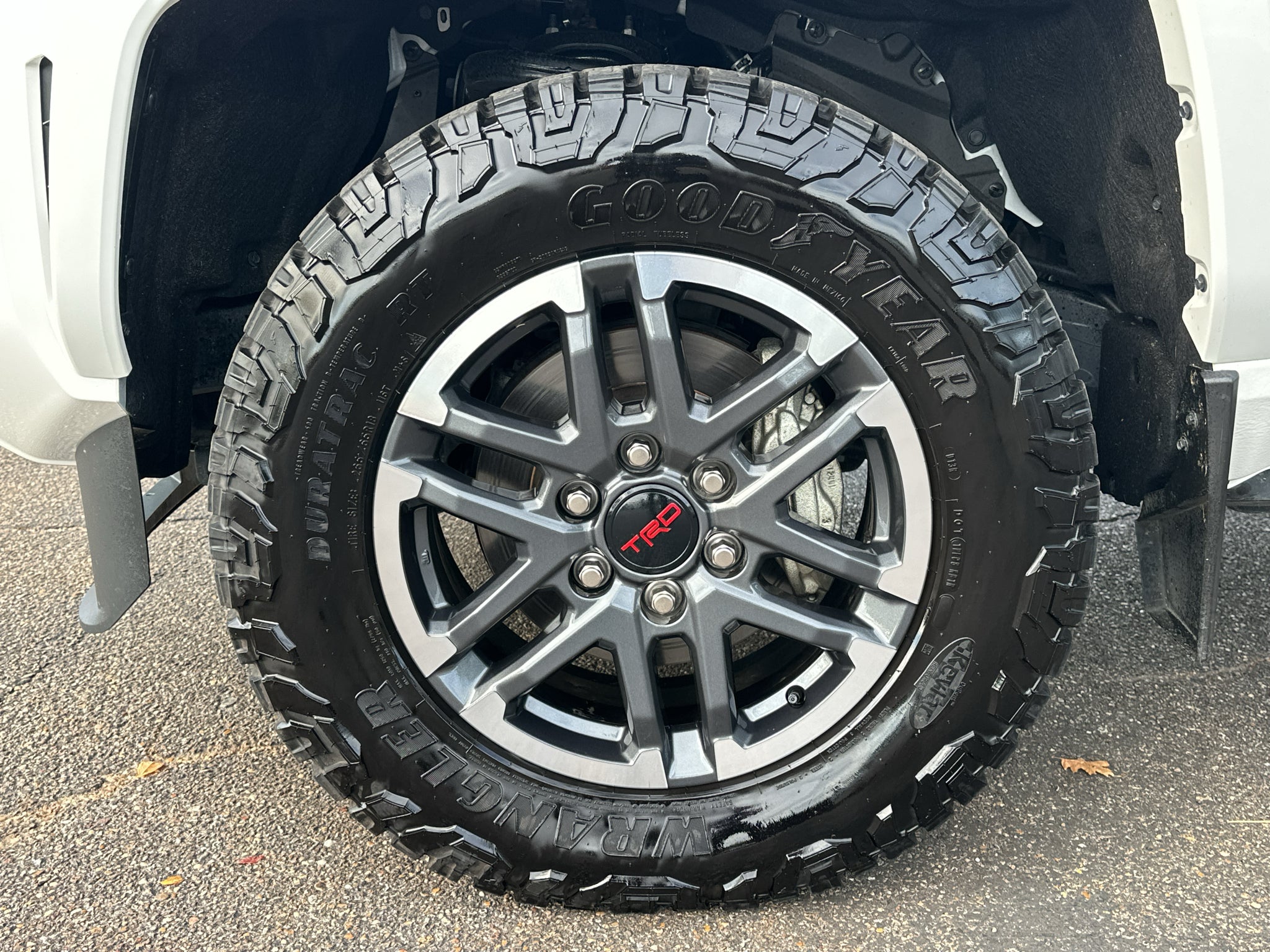 2024 Toyota Tacoma 4WD SR5