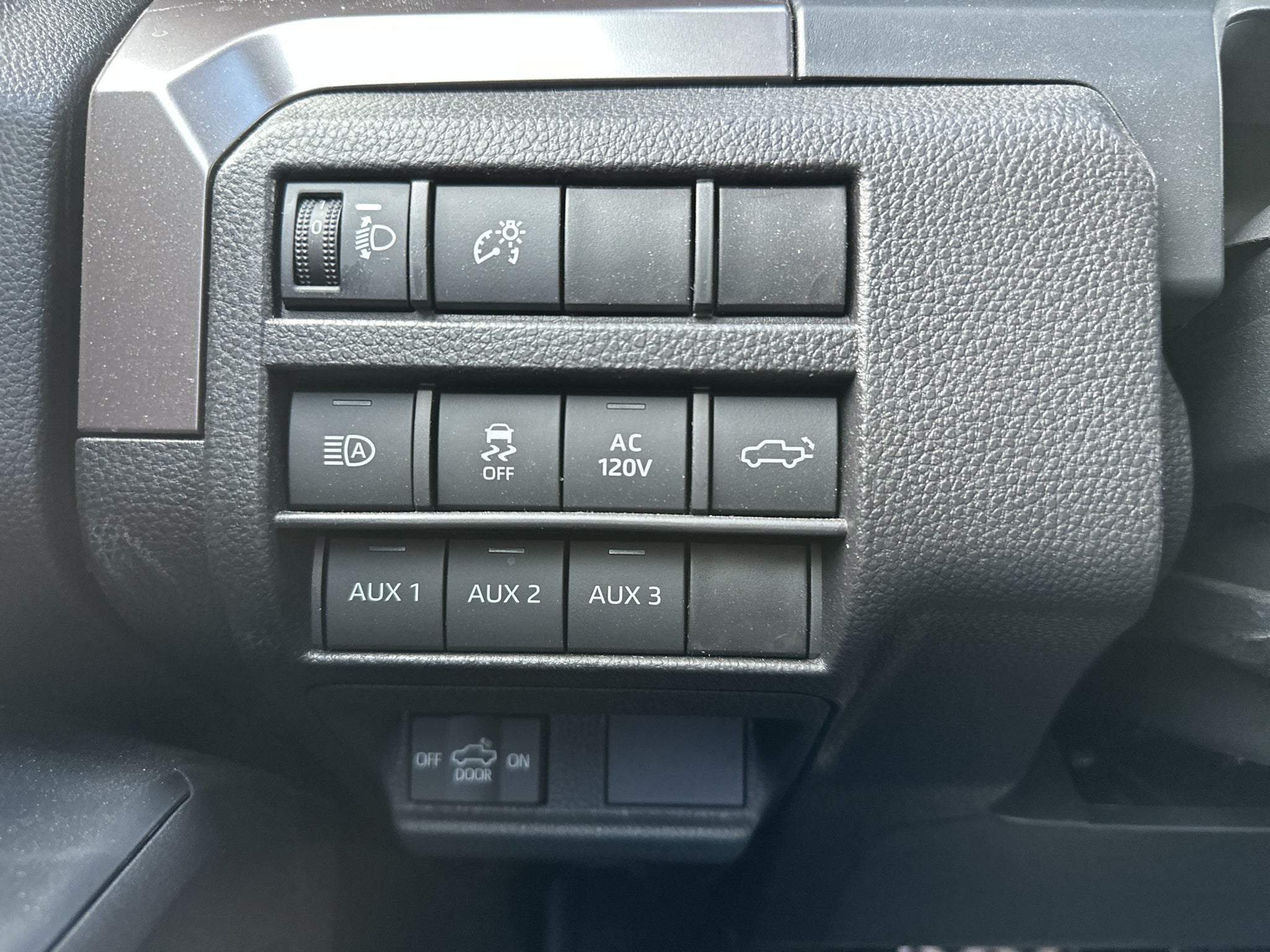 2024 Toyota Tacoma 4WD SR5