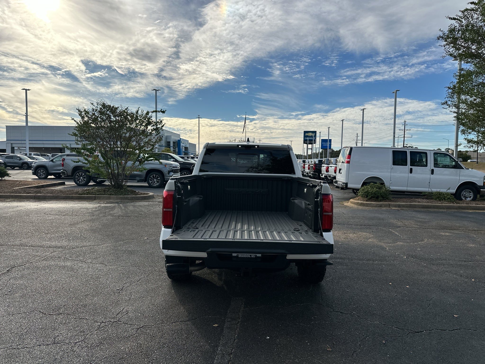 2024 Toyota Tacoma 4WD SR5