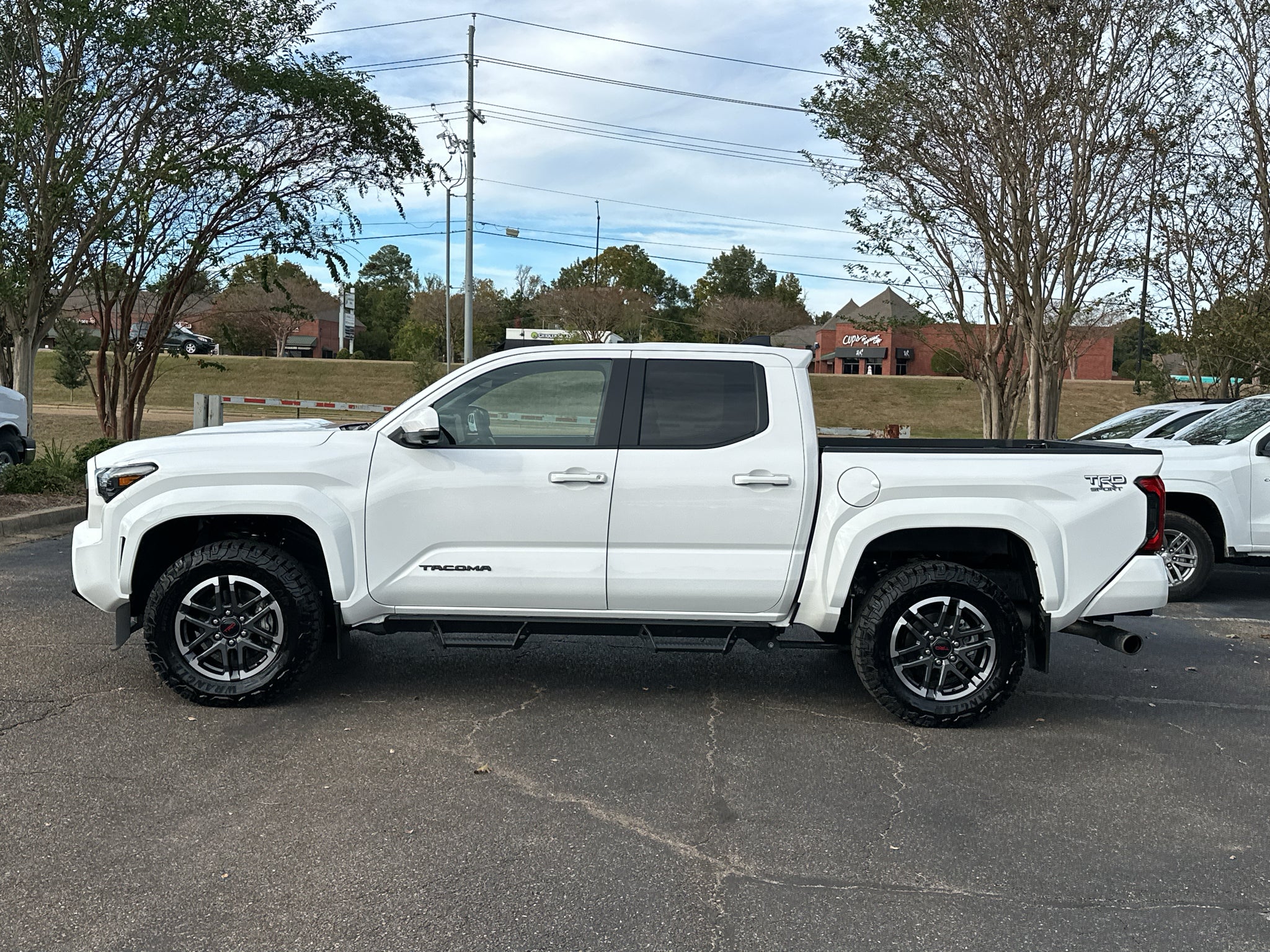 2024 Toyota Tacoma 4WD SR5