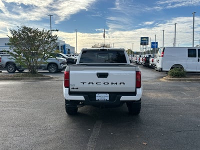 2024 Toyota Tacoma 4WD SR5