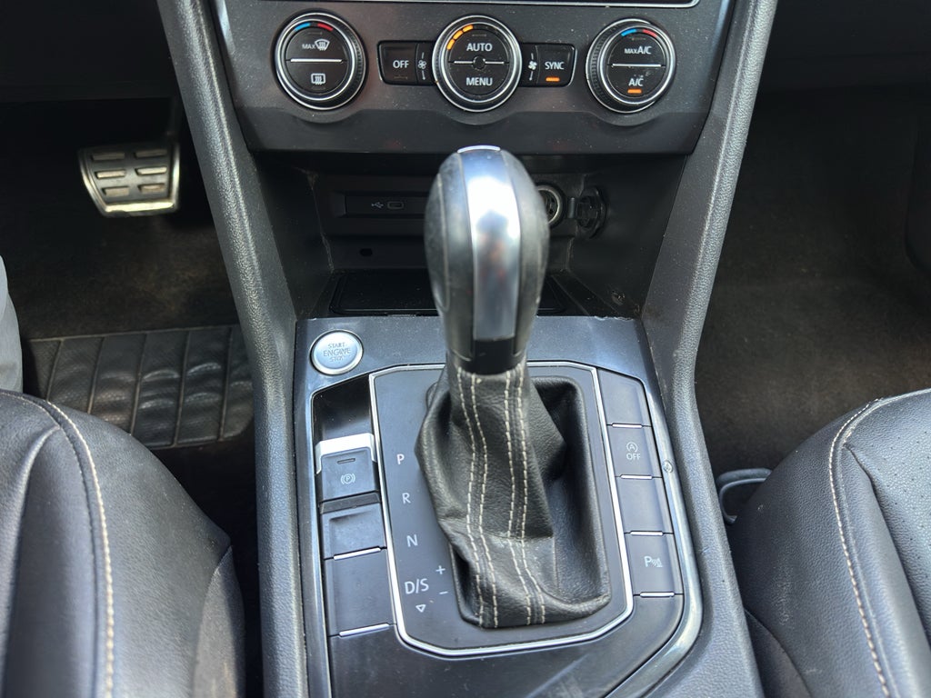 2021 Volkswagen Tiguan 2.0T SE R-Line Black