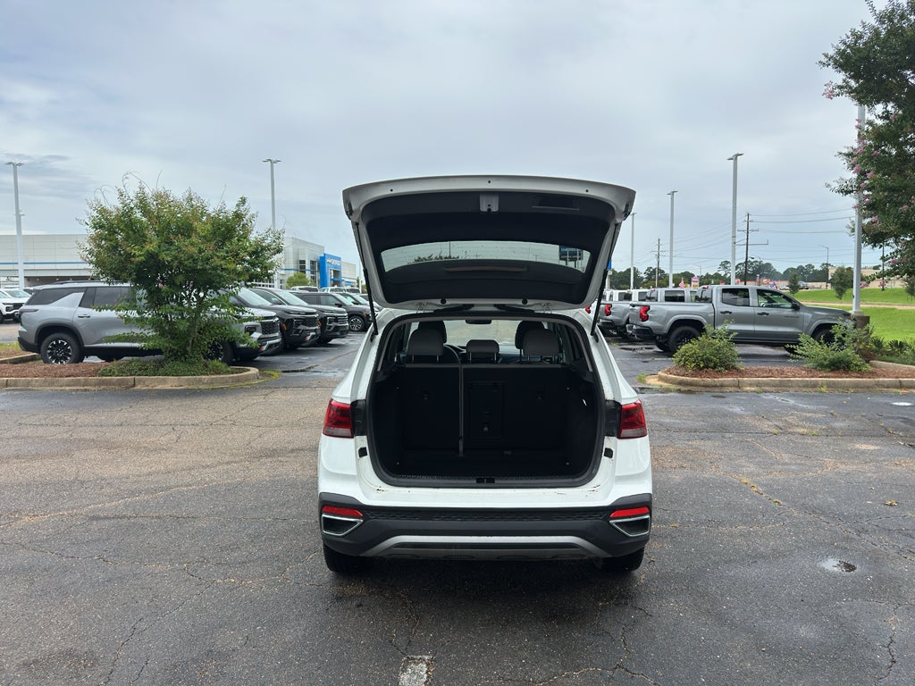 2024 Volkswagen Taos 1.5T SE