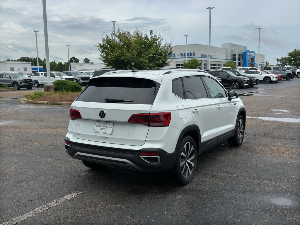 2024 Volkswagen Taos 1.5T SE