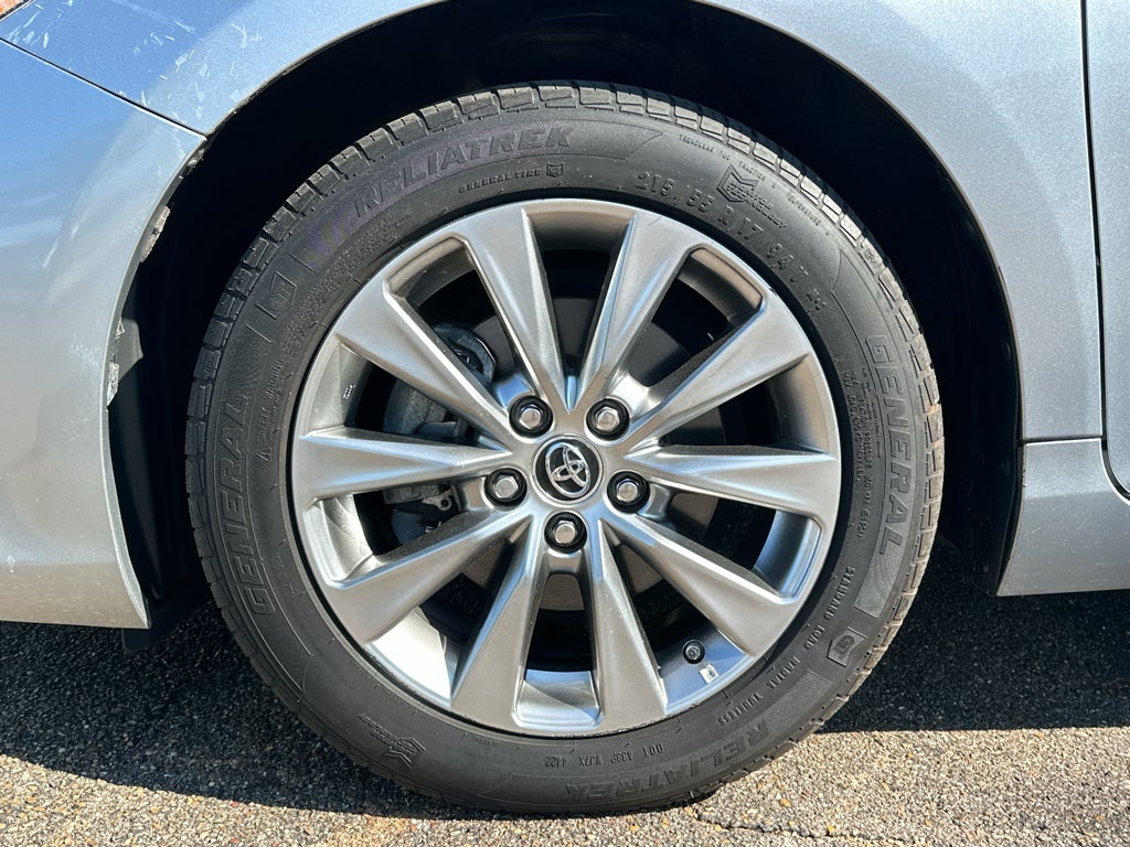 2015 Toyota Camry Hybrid XLE