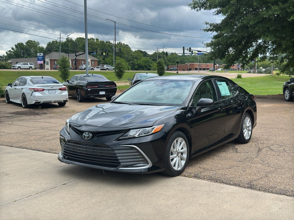 2022 Toyota Camry LE