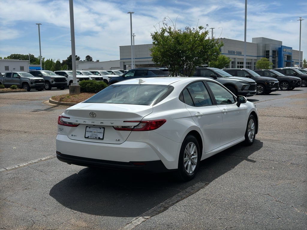 2025 Toyota Camry LE