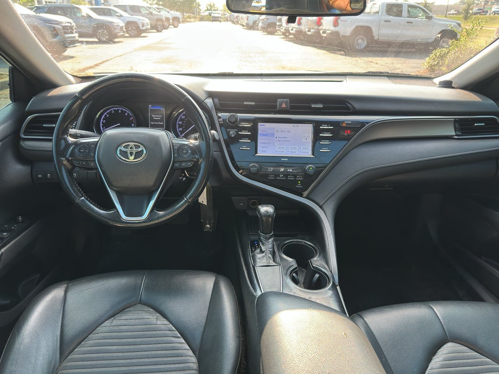 2020 Toyota Camry SE