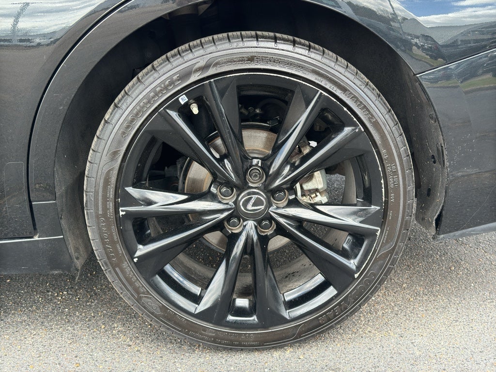 2023 Lexus ES 350 F SPORT Handling