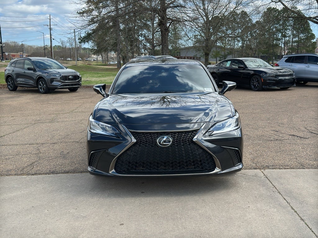 2023 Lexus ES 350 F SPORT Handling