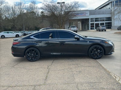 2023 Lexus ES 350 F SPORT Handling