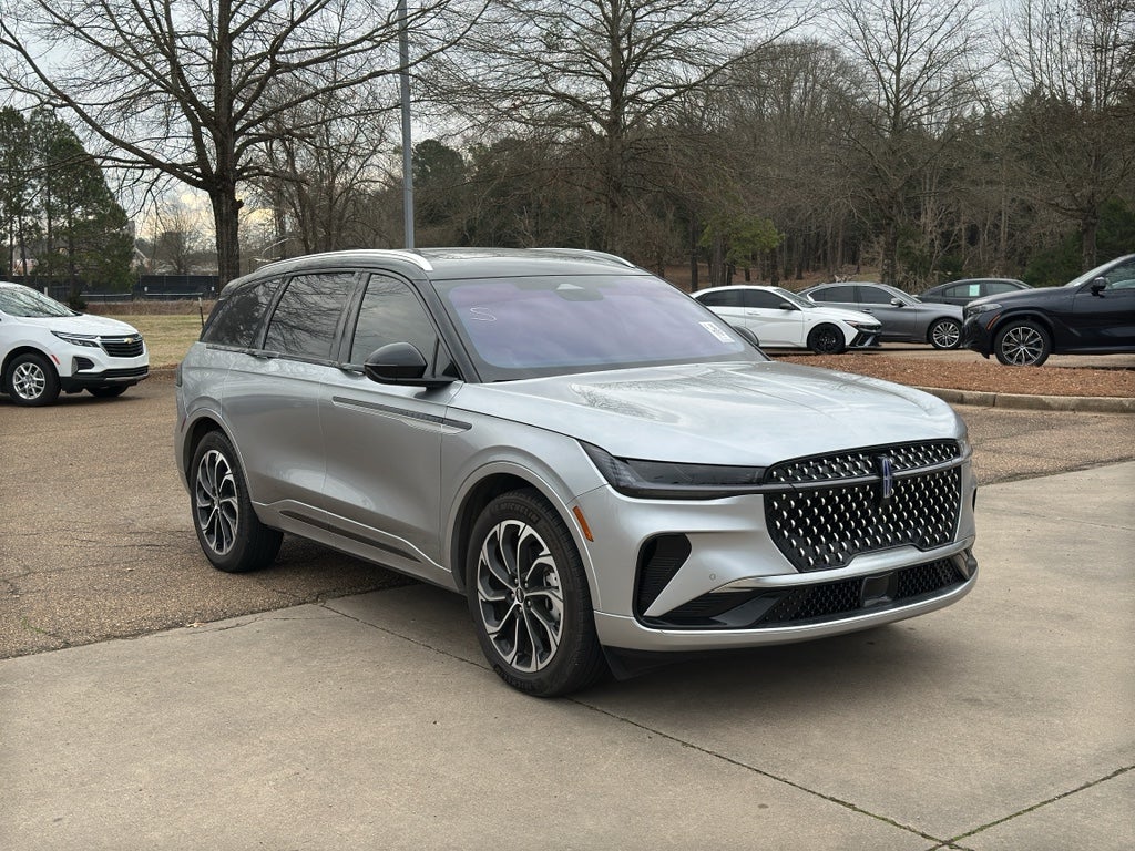 2025 Lincoln Nautilus Reserve