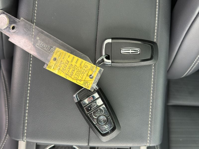 2025 Lincoln Nautilus Reserve