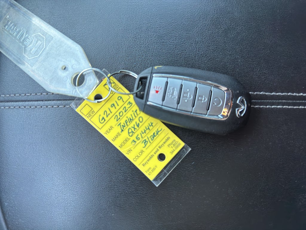 2023 INFINITI QX60 LUXE AWD