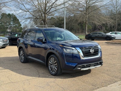 2024 Nissan Pathfinder SL FWD