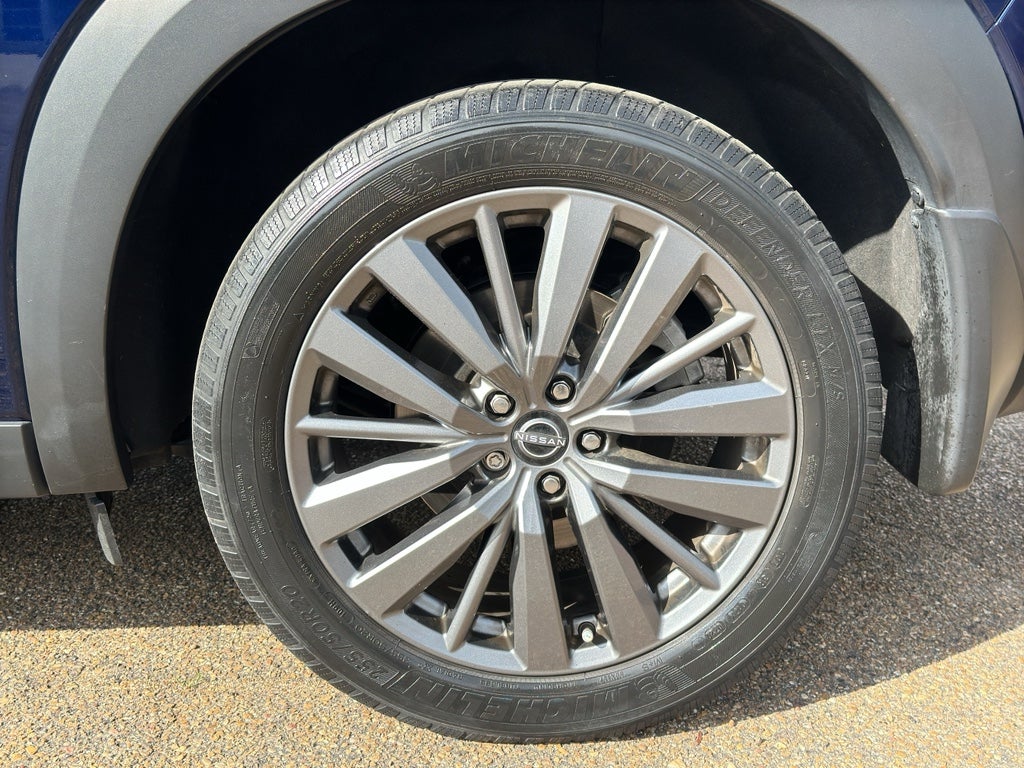 2024 Nissan Pathfinder SL FWD