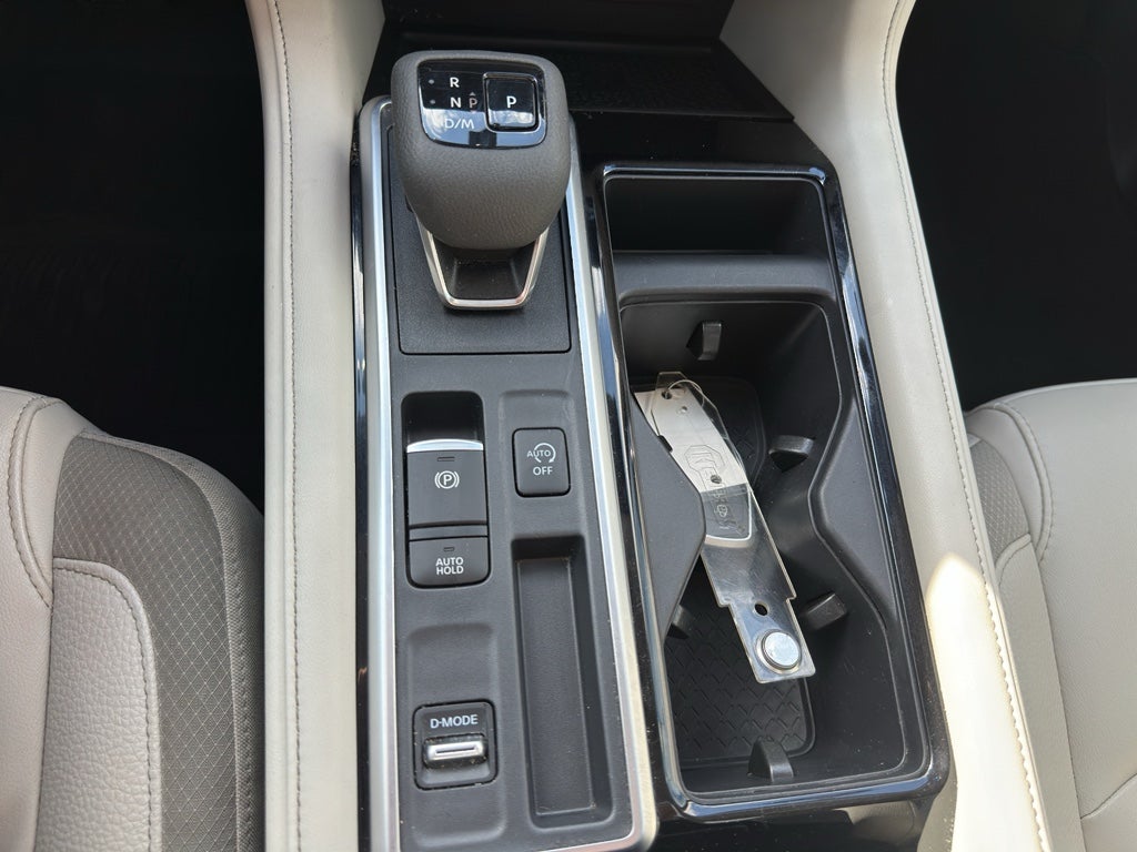 2024 Nissan Pathfinder SL FWD