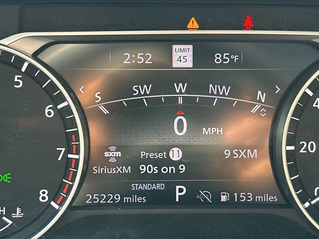 2024 Nissan Pathfinder SL FWD