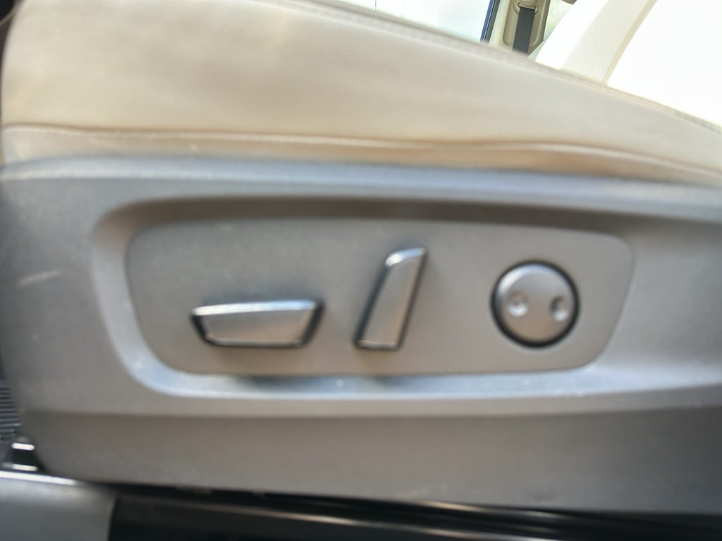 2024 Nissan Pathfinder SL FWD